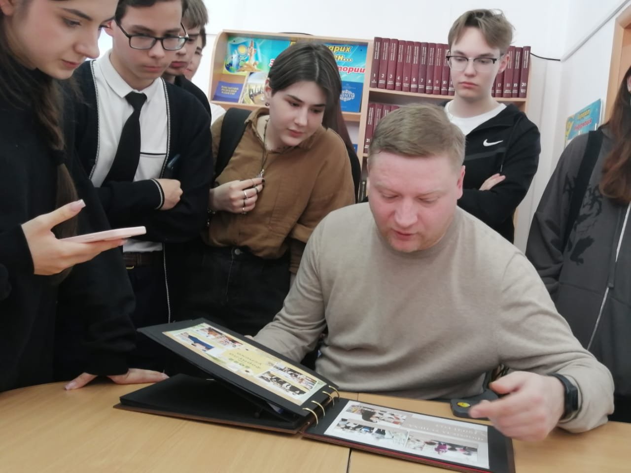 Евгений Сотников в библиотеке: мотивация, цели и немного юмора.