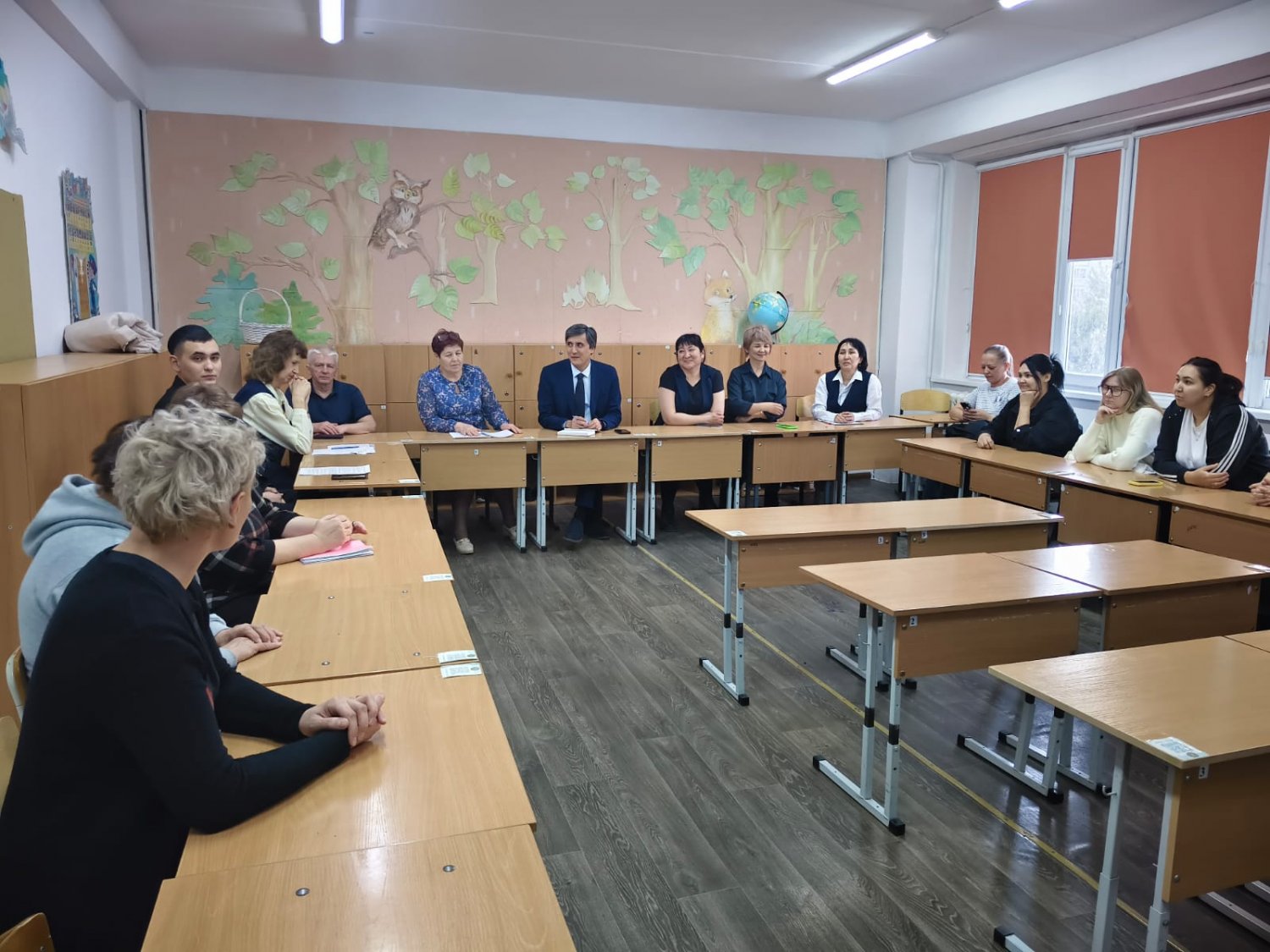 ДИАЛОГ АЛАҢЫ: ОТБАСЫ МЕН МЕКТЕП – ТӘРБИЕ МЕН БІЛІМ БЕРУДЕГІ СЕРІКТЕСТЕР