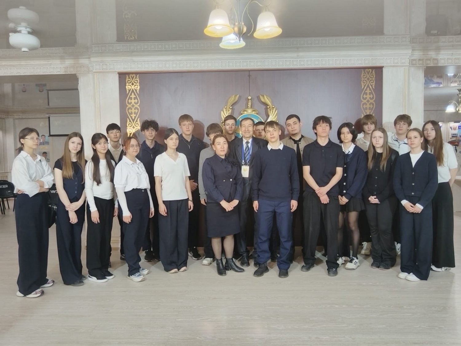 В МИРЕ ПОРЯДКА И ЗАКОНА: ЭКСКУРСИЯ В ДВД