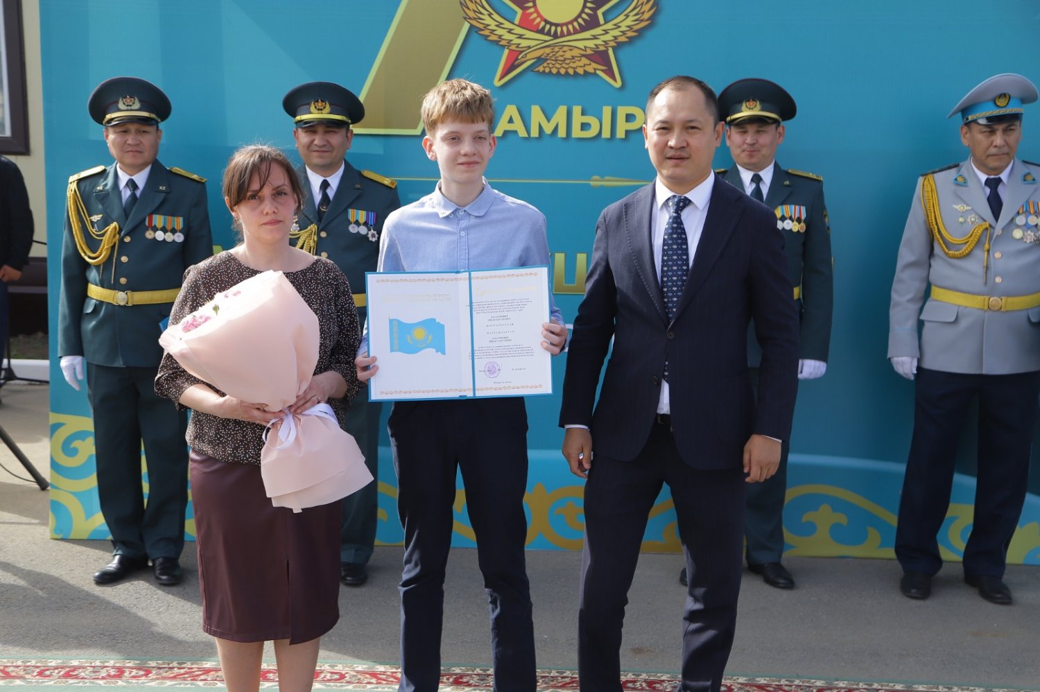 АРАМЫЗДАҒЫ ЖАС БАТЫР: ҚҰРМЕТКЕ ЛАЙЫҚ ЕРЛІК