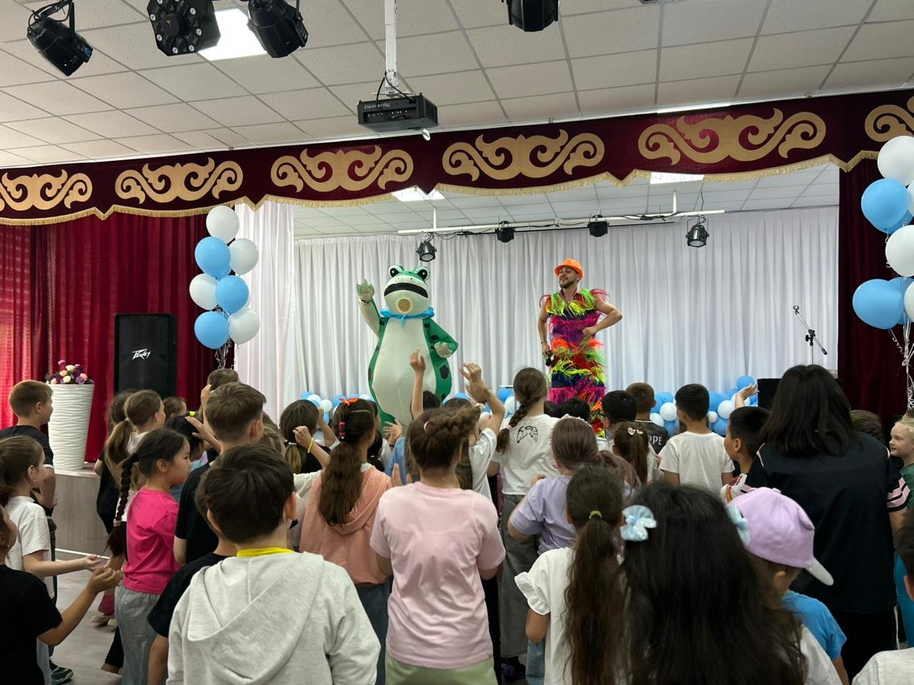 ЯРКИЙ СТАРТ ВТОРОЙ НЕДЕЛИ ЛЕТНЕГО ЛАГЕРЯ 