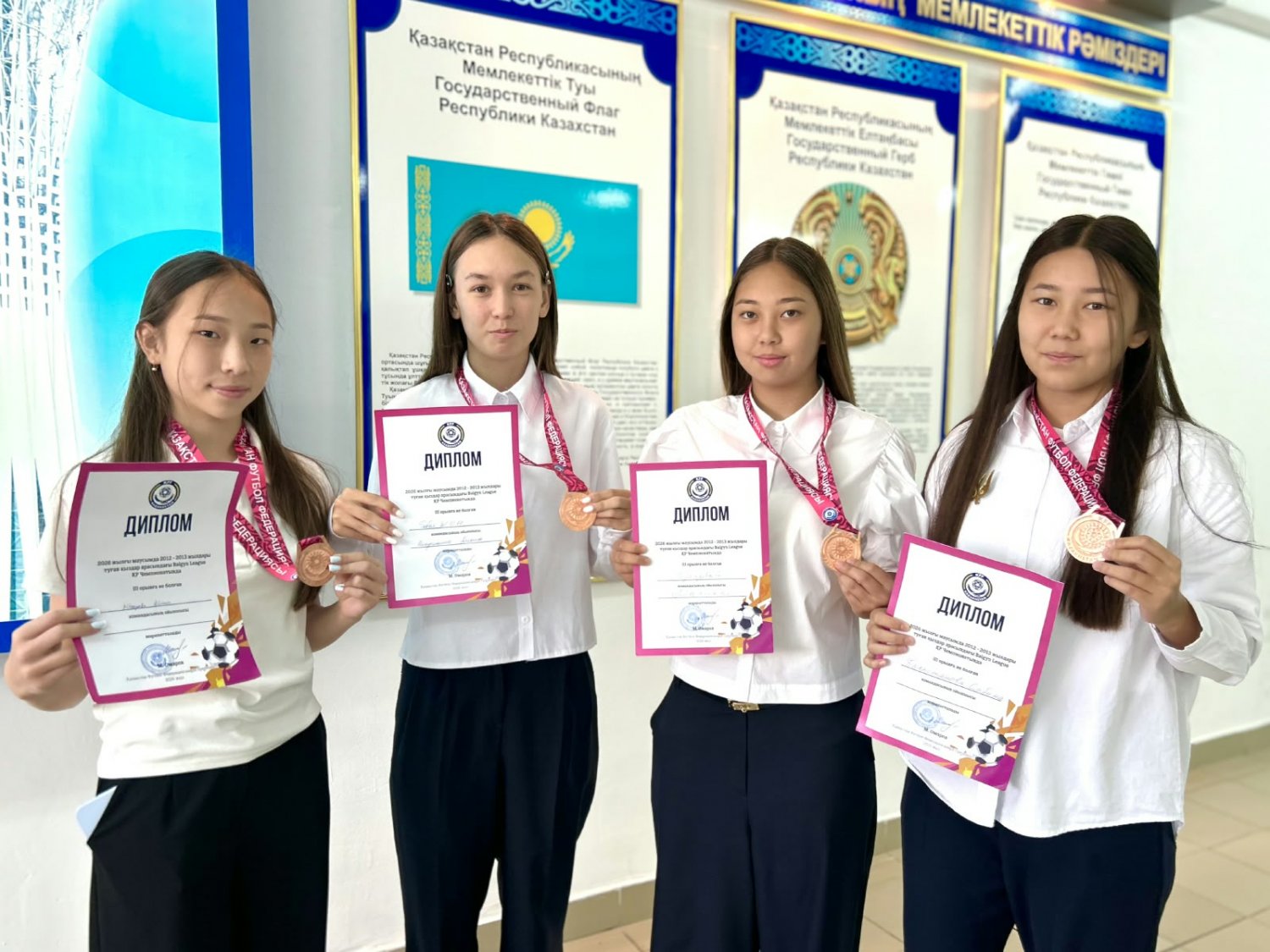 БІЗДІҢ ҚЫЗДАР — ФУТБОЛДАН РЕСПУБЛИКАЛЫҚ ЧЕМПИОНАТТЫҢ ЖҮЛДЕГЕРЛЕРІ!